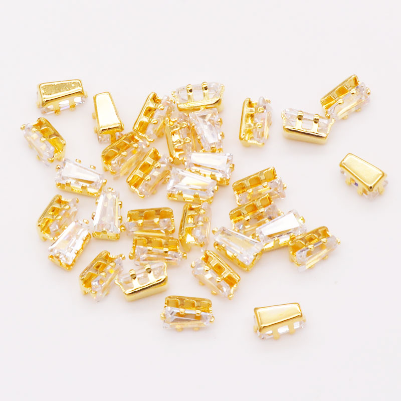 商品名:[即納]ジルコニアビジュー 梯形 30粒入り【2019/5/19入荷】 ビジュー/アクセサリーパーツ/材料 ビジュー アクセサリーパーツ 材料 gaikicraftお問い合わせ番号(商品管理番